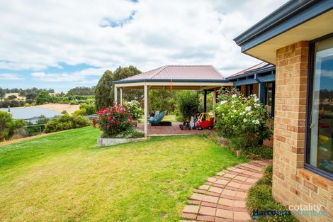 Property photo of 6 Magnolia Retreat Kangaroo Gully WA 6255