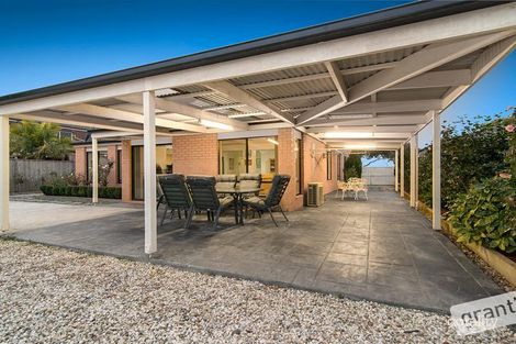 Property photo of 9 Champagne Grove Narre Warren South VIC 3805