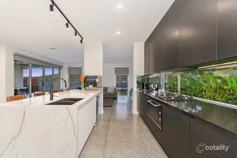 Property photo of 18 Greencastle Parade Maudsland QLD 4210