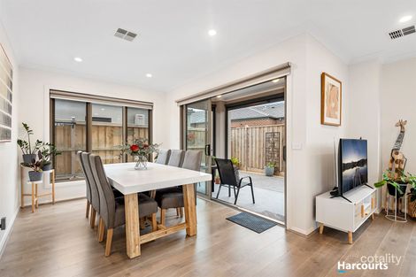 Property photo of 1 Abacus Lane Cranbourne South VIC 3977