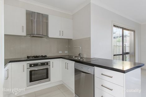 Property photo of 5/2-4 Edinburgh Drive Beaconsfield VIC 3807