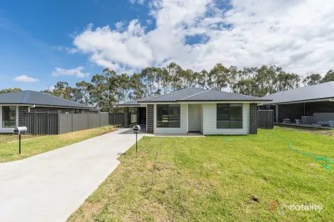 2/16 Sunrise Cres, Armidale, NSW 2350