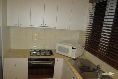 Property photo of 10 Portview Square Port Melbourne VIC 3207
