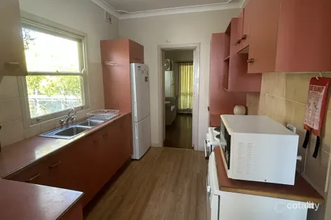 Property photo of 28 Warri Crescent Macmasters Beach NSW 2251
