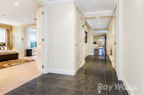 Property photo of 7 Viewpoint Place Berwick VIC 3806