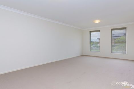 Property photo of 51 Cleveland Street Cameron Park NSW 2285