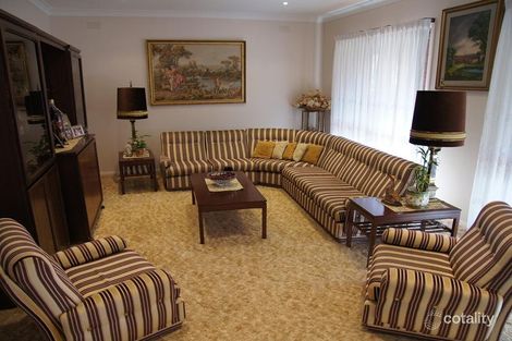 Property photo of 3 St Bernards Drive Keilor East VIC 3033