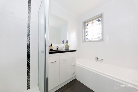 Property photo of 42 Hancock Drive Ferntree Gully VIC 3156