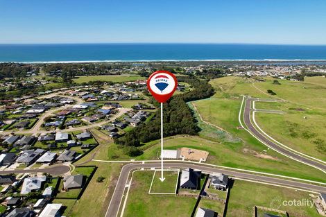 10 Lochard Tce, Lakes Entrance, VIC 3909