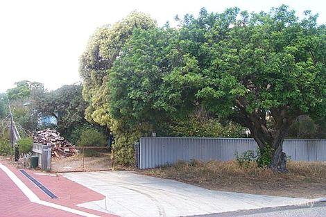 28 Stanley St, Scarborough, WA 6019