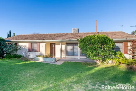 Property photo of 25 Dalkeith Avenue Lake Albert NSW 2650