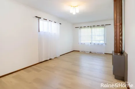 Property photo of 25 Dalkeith Avenue Lake Albert NSW 2650