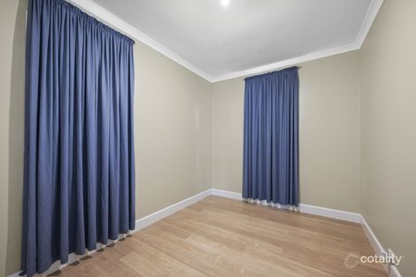 Property photo of 32 Violet Grove Wendouree VIC 3355