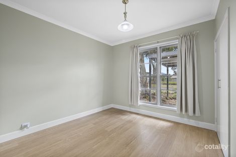 Property photo of 32 Violet Grove Wendouree VIC 3355
