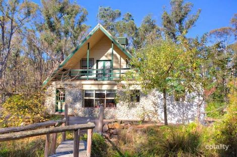 40 Andrew Dr, Haddon, VIC 3351