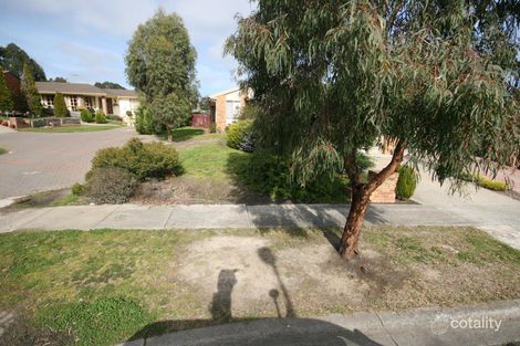 13 Latrobe Ct, Croydon Hills, VIC 3136