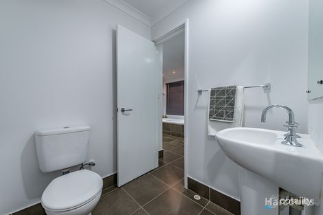 Property photo of 6 Hampshire Drive Jindalee WA 6036