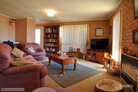 Property photo of 1/4 Anna Place Devonport TAS 7310