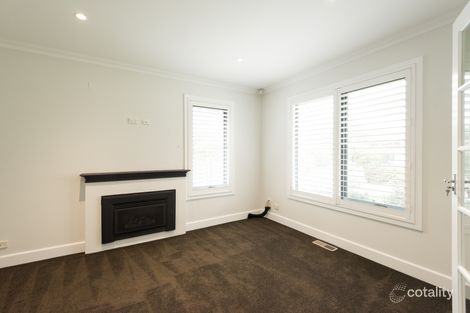 Property photo of 19 Fewster Road Hampton VIC 3188