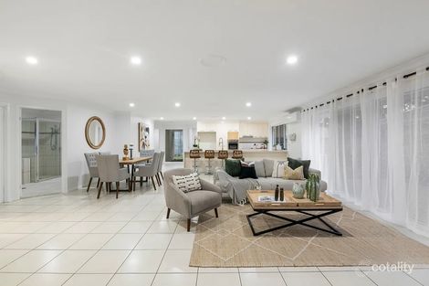 Property photo of 52 Semper Place Calamvale QLD 4116