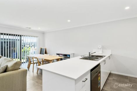 Property photo of 5 Lotus Lane Ellenbrook WA 6069