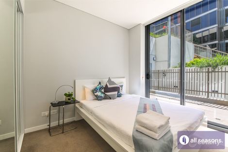 Property photo of 301/7 Half Street Wentworth Point NSW 2127