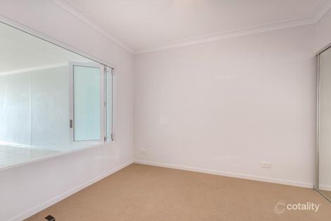 Property photo of 107/41 Harbour Town Drive Biggera Waters QLD 4216