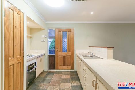Property photo of 5 Skytown Place Queens Park WA 6107