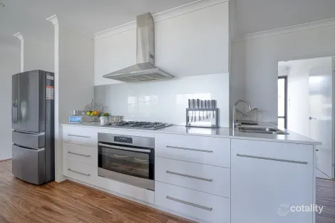 72 Ballyneal Loop, Dunsborough, WA 6281