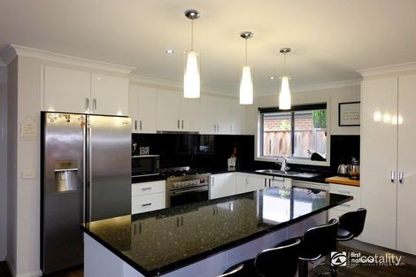 Property photo of 14 Cormorant Close Bairnsdale VIC 3875