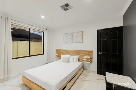 Property photo of 5 Beacon Cove Dudley Park WA 6210