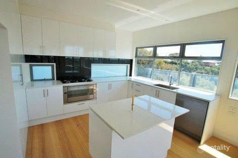 Property photo of 2/359 Napier Street Strathmore VIC 3041