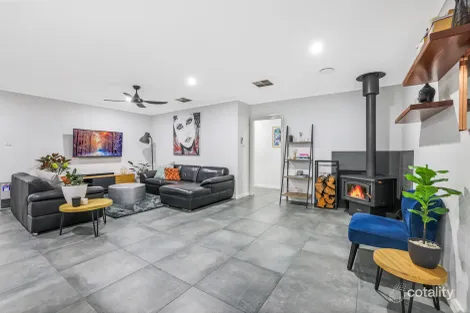 Property photo of 3 Wagtail Close Calala NSW 2340