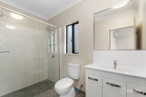 Property photo of 5 Goldfish Court Burdell QLD 4818