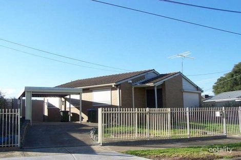 Property photo of 2 Swan Street Werribee VIC 3030