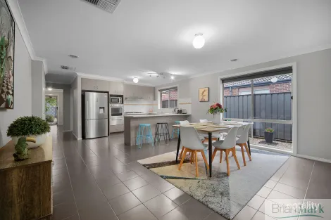 Property photo of 4 Pinjar Avenue Tarneit VIC 3029