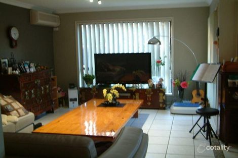 Property photo of 2/94 Cootharaba Drive Helensvale QLD 4212