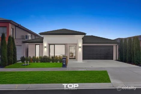 16 Dolomite Bvd, Clyde North, VIC 3978