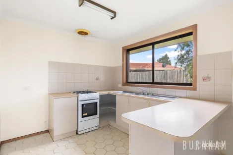 Property photo of 2/62 Argyll Circuit Melton West VIC 3337