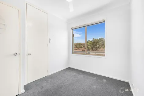 Property photo of 2/9 Fishwick Court Millars Well WA 6714