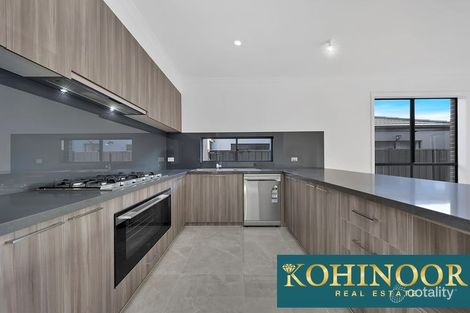 Property photo of 17 Brotus Way Donnybrook VIC 3064