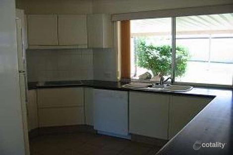 Property photo of 30 Pearson Close Arundel QLD 4214