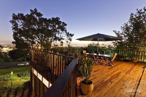 31 Derry Ave, Mount Nasura, WA 6112