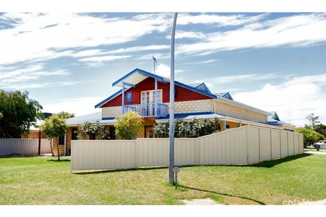 Property photo of 11 Lightfoot Place Cooloongup WA 6168