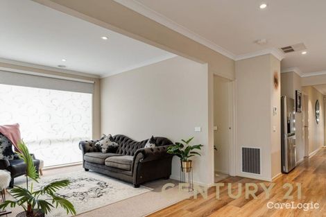 Property photo of 11 Comet Chase Narre Warren South VIC 3805