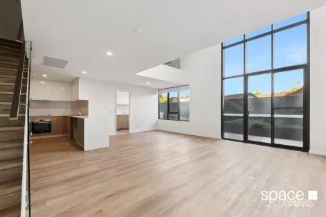 9/8 Macrae Rd, Applecross, WA 6153