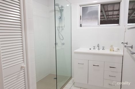 Property photo of 35 Palm Drive Mooloolaba QLD 4557