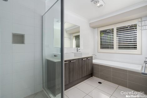 Property photo of 4 Georges Court Everton Hills QLD 4053