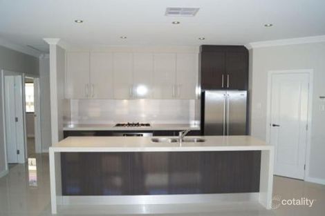 Property photo of 8 Harry Court Munno Para West SA 5115