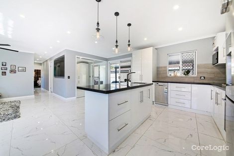 Property photo of 2/4 Elm Court Labrador QLD 4215